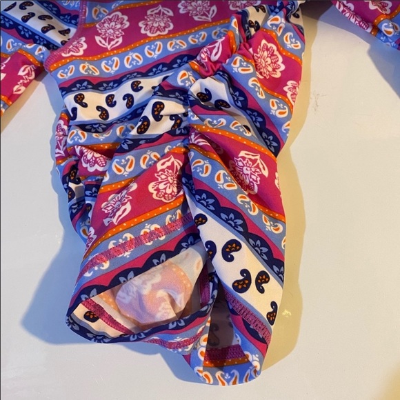 COPY - Tucker + Tate Swim top new never worn - Picture 6 of 8